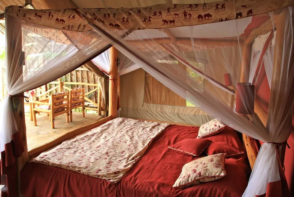 MANYATTA CAMP  ROOM